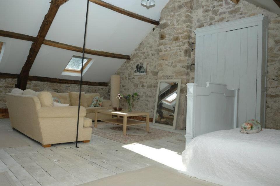 Le Moulin Des Farges Bed & Breakfast Meymac Exterior photo