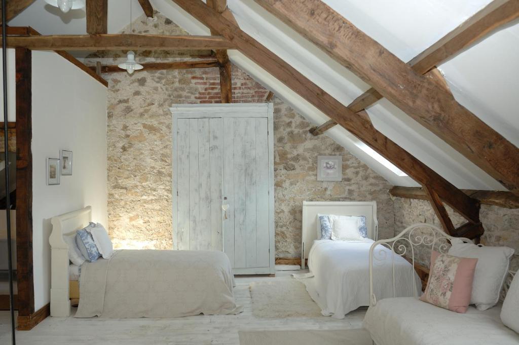 Le Moulin Des Farges Bed & Breakfast Meymac Room photo